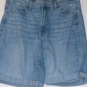 Old Navy Women's Light Blue Denim Shorts